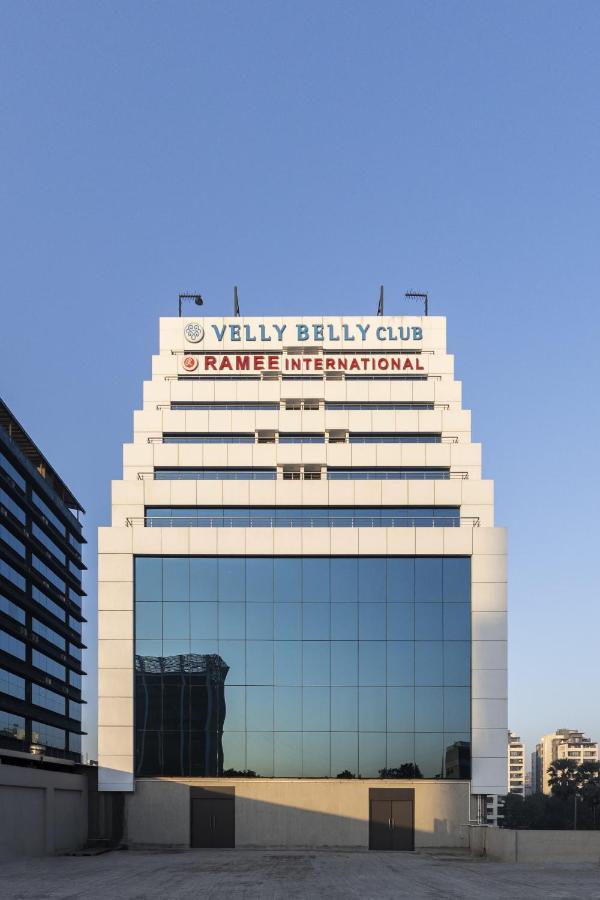 Ramee International Surat Hotel Kültér fotó