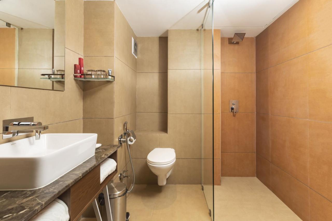 Ramee International Surat Hotel Kültér fotó