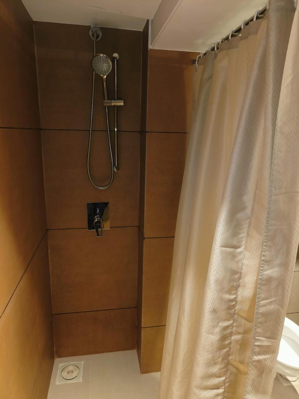 Ramee International Surat Hotel Kültér fotó