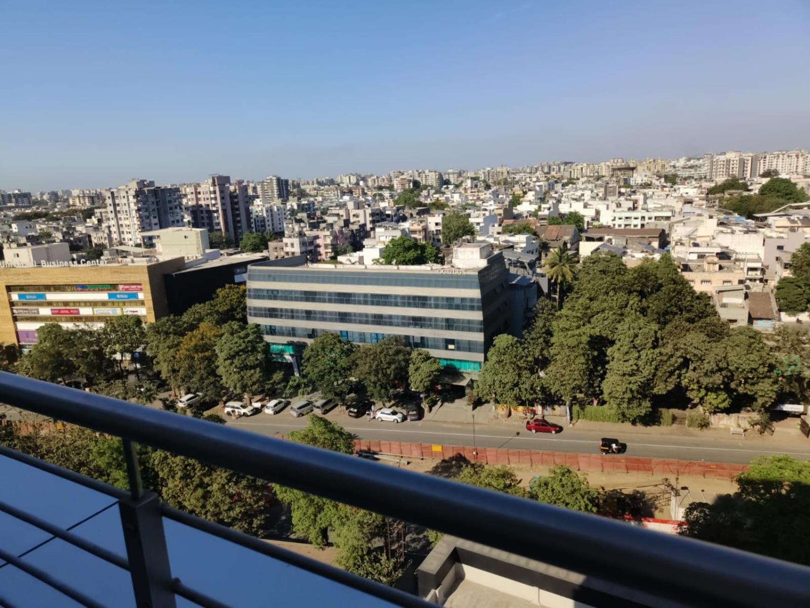 Ramee International Surat Hotel Kültér fotó
